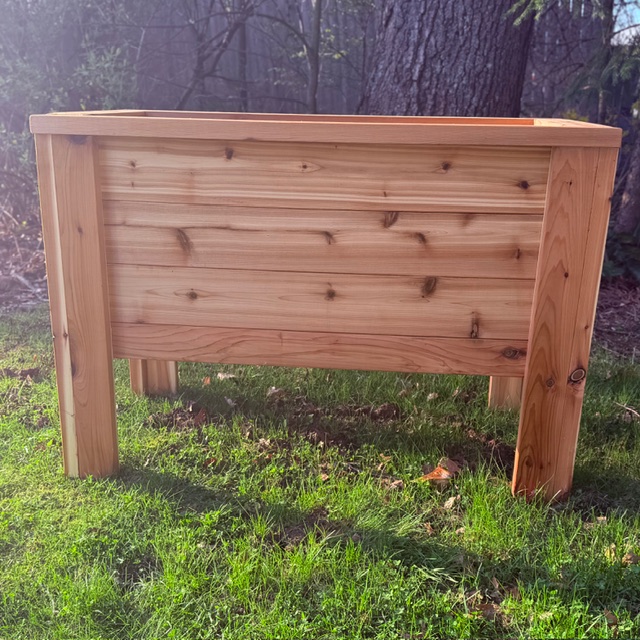 4x2 cedar garden bed